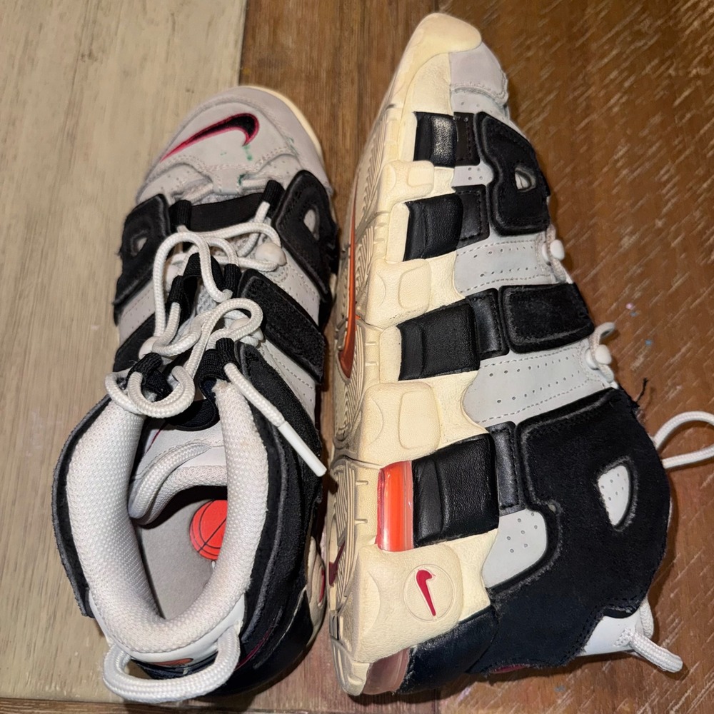 Nike Air More Uptempo Kids 7Y Grey Black Good Peace Love Basketball DX3360-001